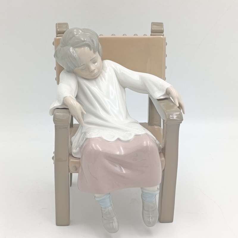 Lladro Daisa 1980 Sleeping Choir boy porcelain figurine