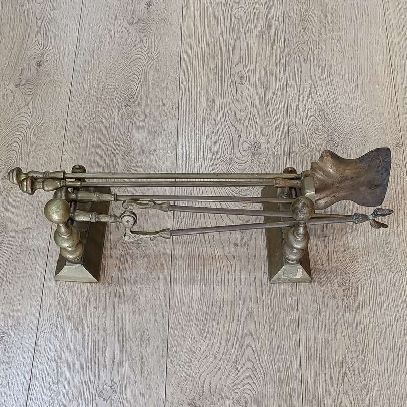 Set of vintage brass fire dogs with fire tools - 6 pieces