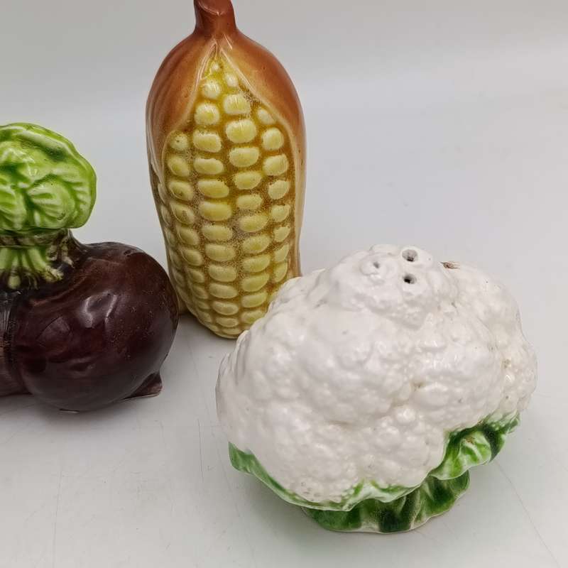 Vintage set of 4 Balboa porcelain vegetables salt and pepper shakers
