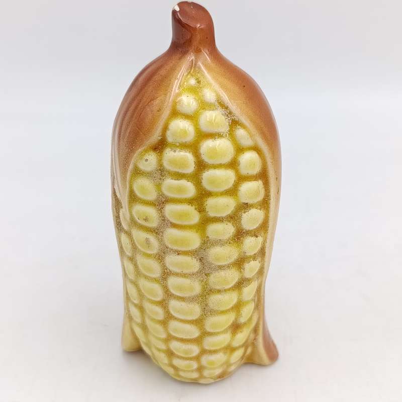 Vintage set of 4 Balboa porcelain vegetables salt and pepper shakers