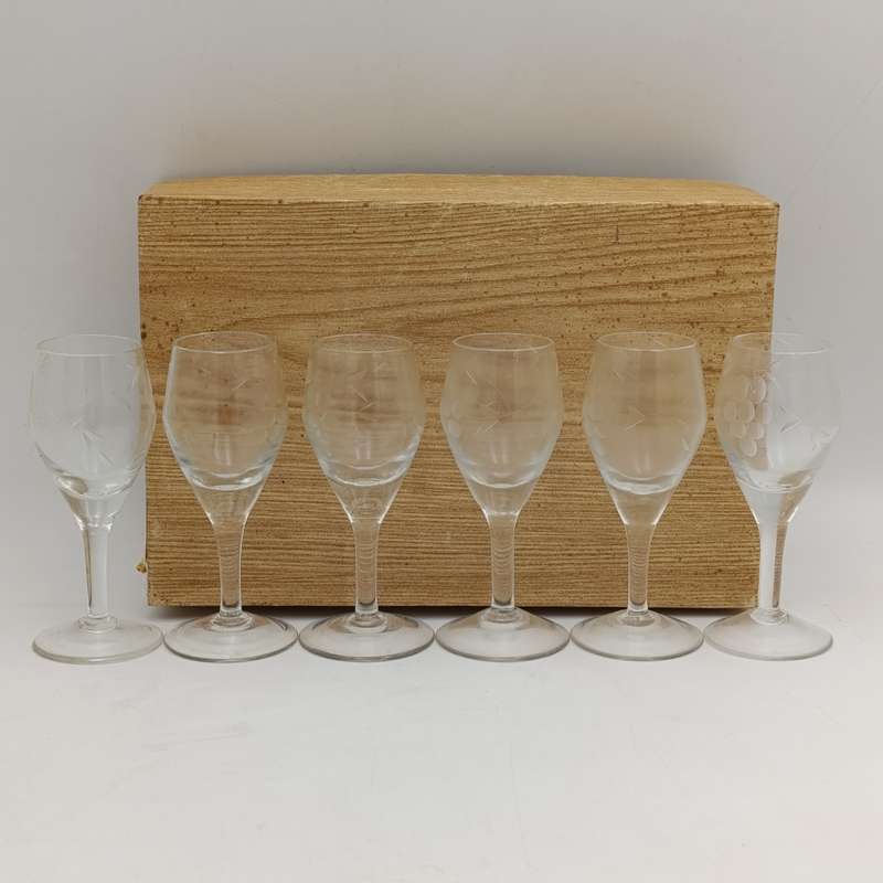 Six grape-pattern Port glasses-original packaging unused