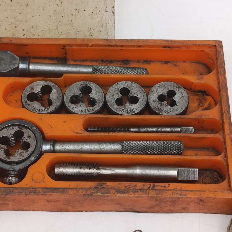 Vintage tap and die tool set