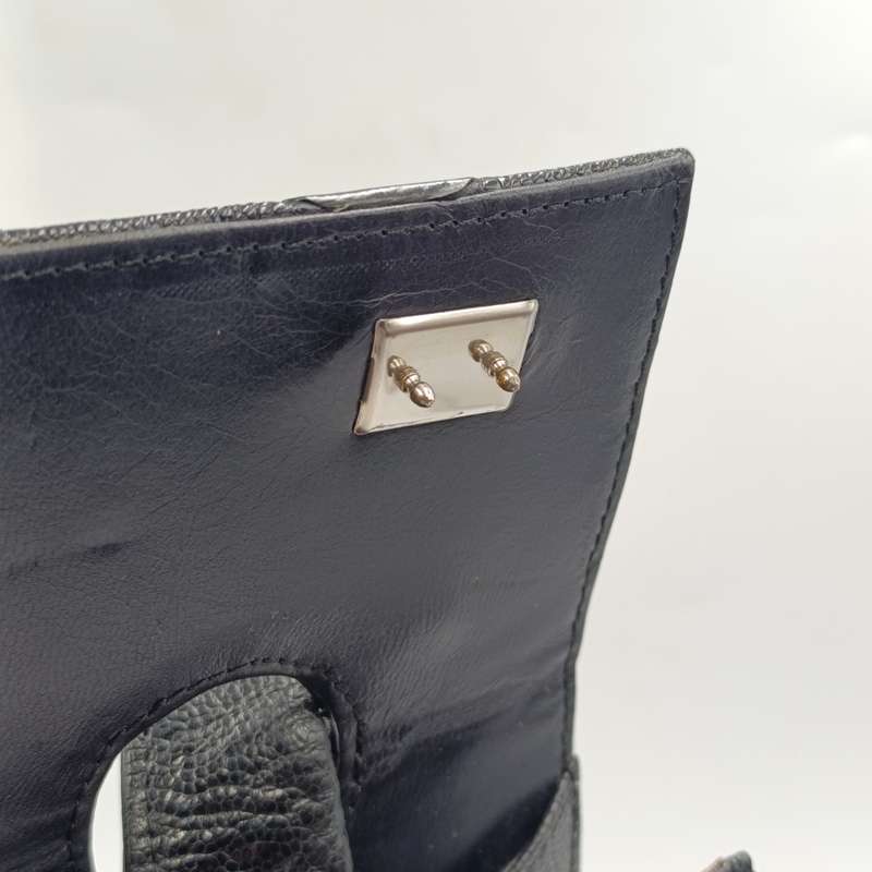 Vintage leather craft of distinction Cape Town crocodile Black leather handbag and purse