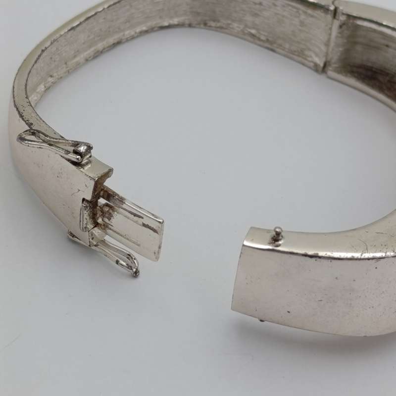 Sterling silver bangle and necklace set with onyx inserts - weight 132g