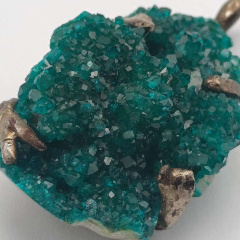 Dioptase & silver pendant - weight 16g