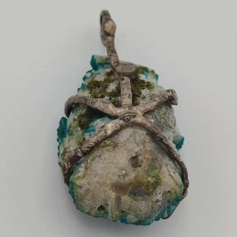 Dioptase & silver pendant - weight 16g
