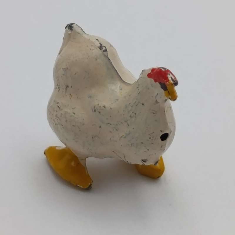 Vintage lead figurines - Farmer's wife with 2 chickens and turkey