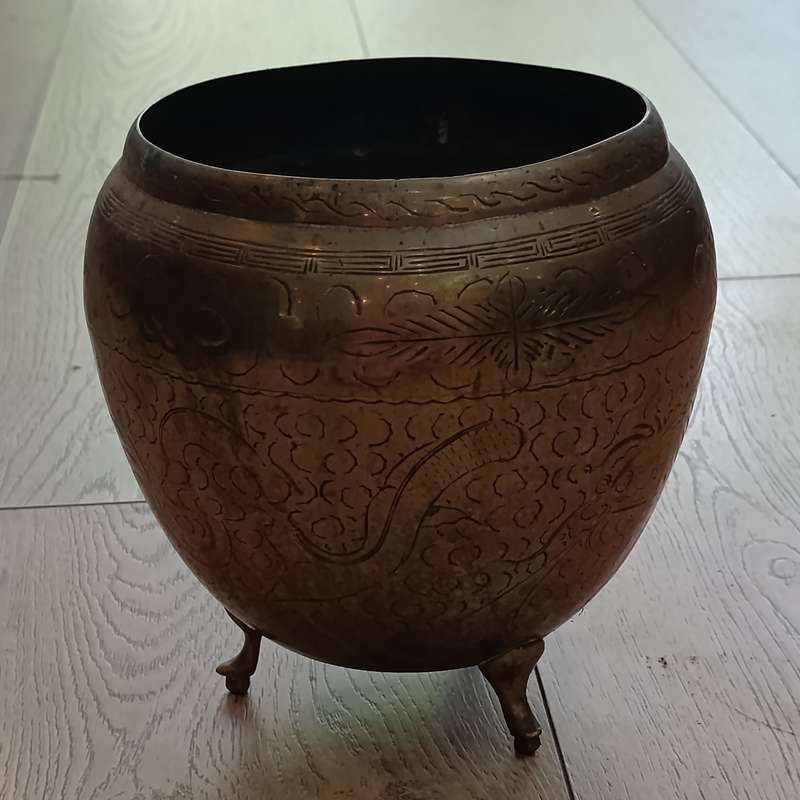 Chinese Brass flower pot with feet - vintage