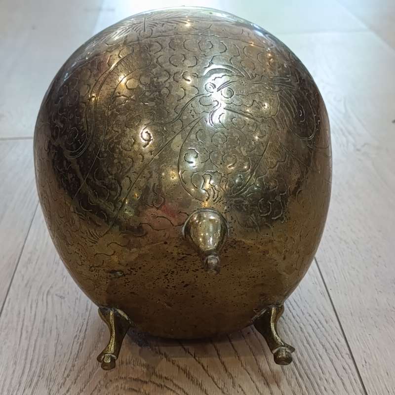 Chinese Brass flower pot with feet - vintage