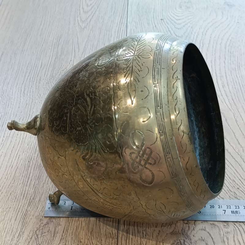 Chinese Brass flower pot with feet - vintage
