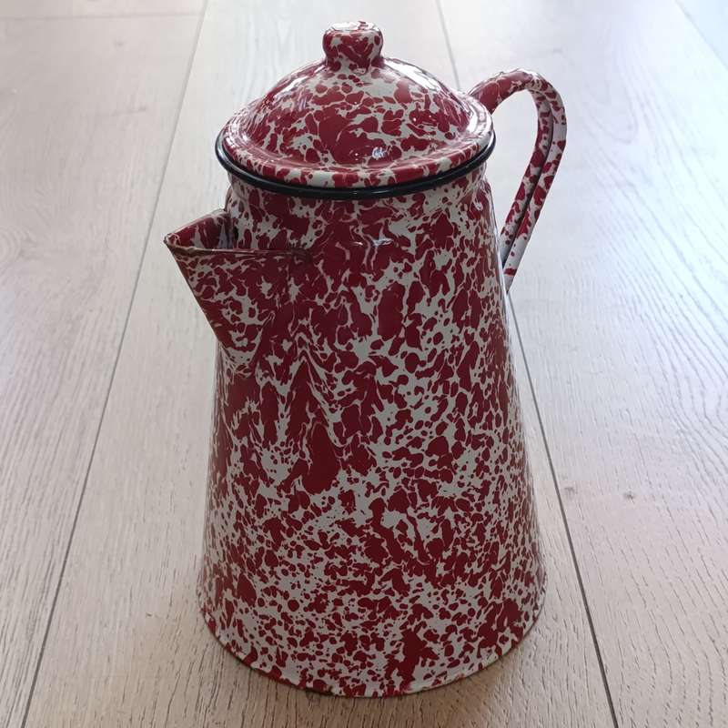 Large collection of vintage enamelware - 9 pieces