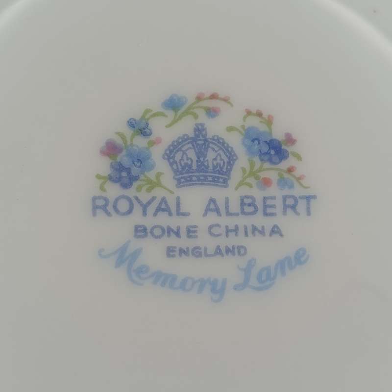Vintage Royal Albert memory Lane porcelain duo