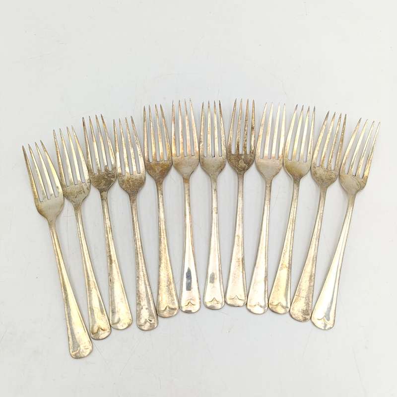Vintage set of 12 Pak-Alam silverplated forks