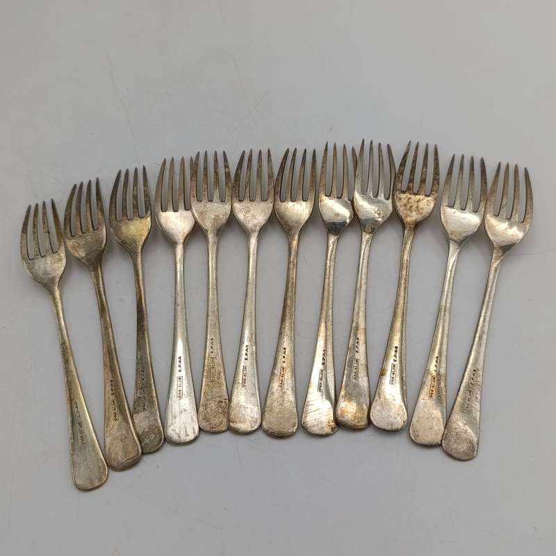 Vintage Set of 12 Pak-Alam silverplated forks