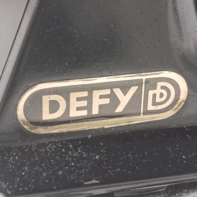 Vintage Defy 750w Sad iron