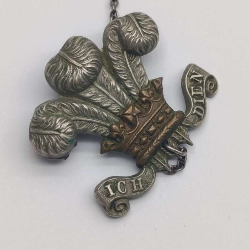 Royal Army Welsh regiment sweetheart badge