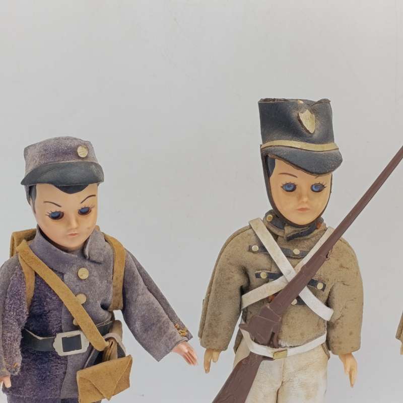 Lot of 3 Confederate soldier dolls