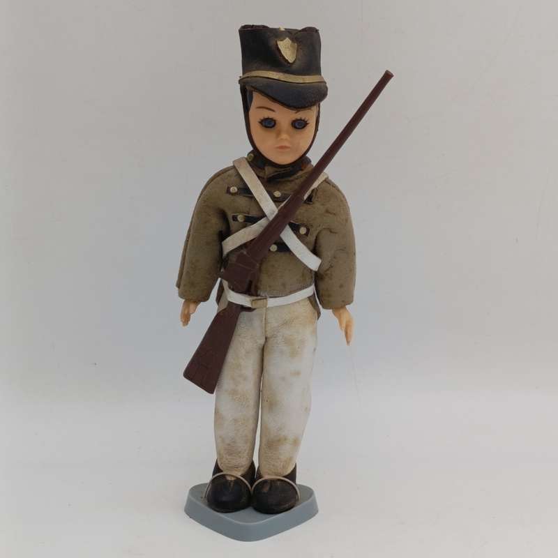 Lot of 3 Confederate soldier dolls