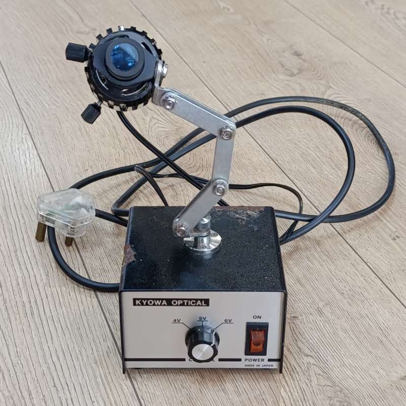 Nikon SMZ645 microscope 0,8x - 5x zoom with fibreoptic-Heim LQ1100 light as well as additional light