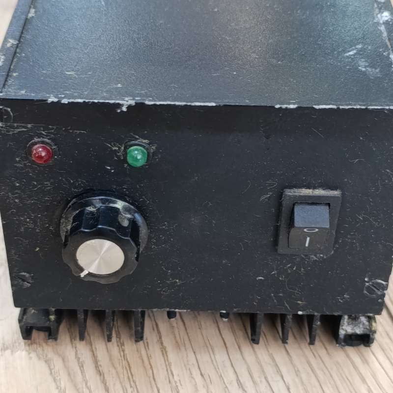 Nikon SMZ645 microscope 0,8x - 5x zoom with fibreoptic-Heim LQ1100 light as well as additional light