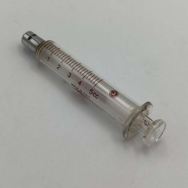 Lot of 7 vintage glass syringes