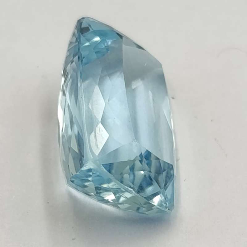 Rectangular cushion cut Aquamarine of 17,735ct with Gemlab certificate