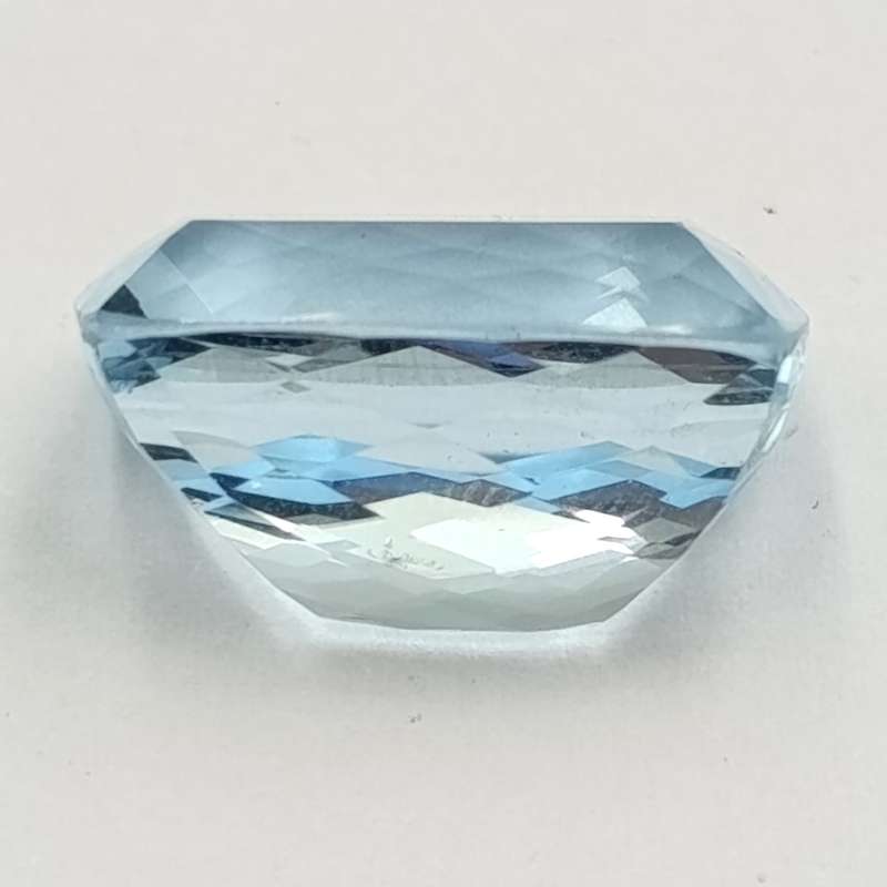Rectangular cushion cut Aquamarine of 17,735ct with Gemlab certificate