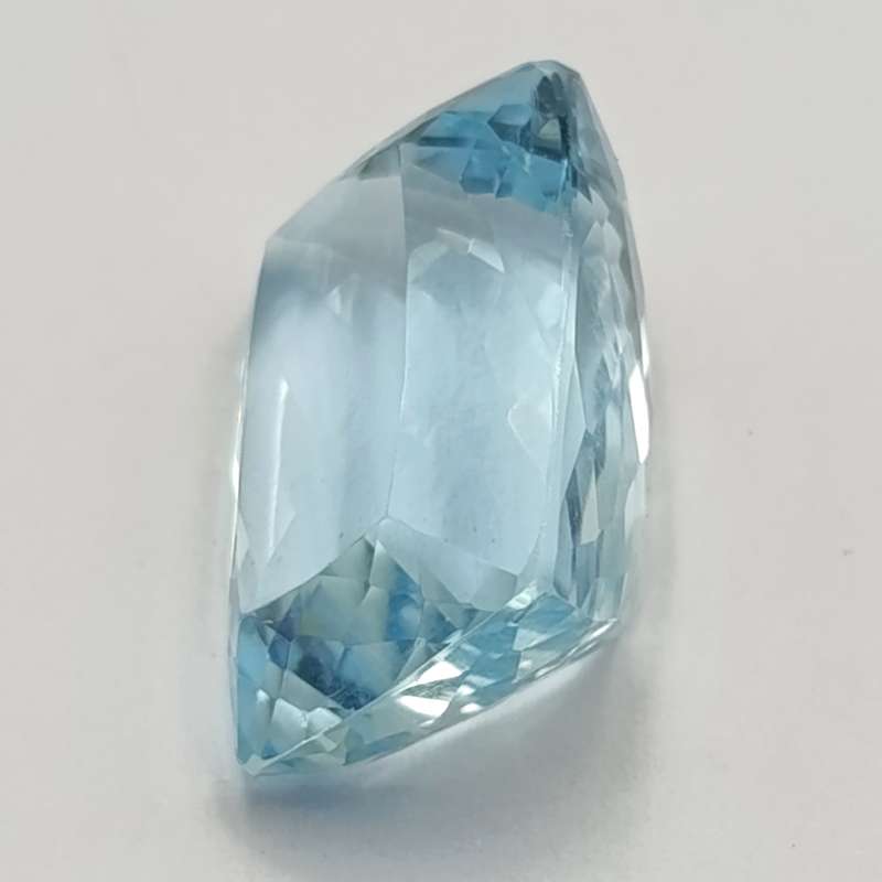Rectangular cushion cut Aquamarine of 17,735ct with Gemlab certificate