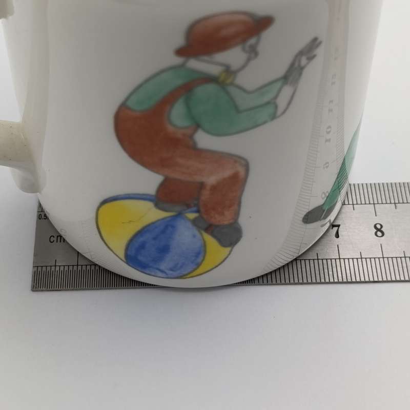 Royal Albert send in the Clowns series tricky tricksters mug