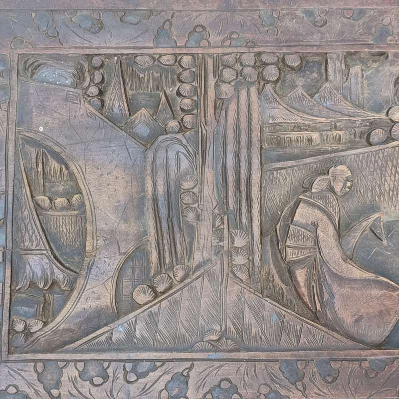 Antique Oriental Camphor kist - hand carved