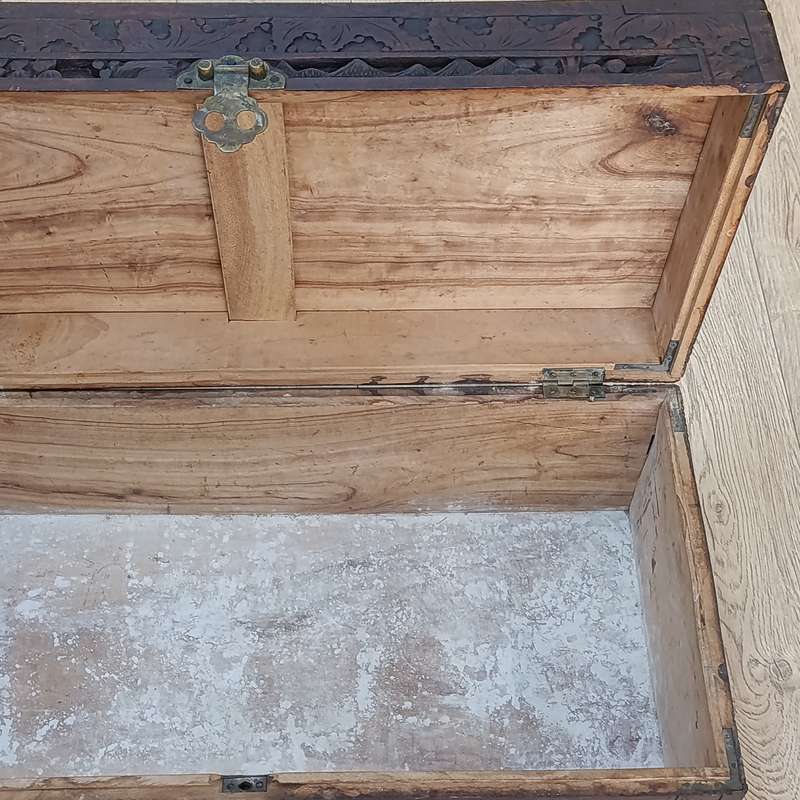Antique Oriental Camphor kist - hand carved