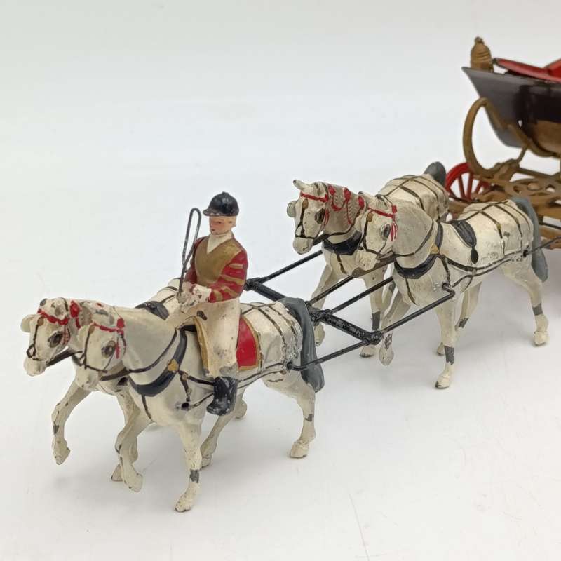Britains Ltd Royal Carriage set lead figurines - one leg broken - harness missing