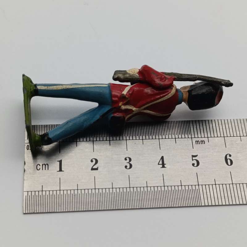 Lot of 3 vintage lead soldiers