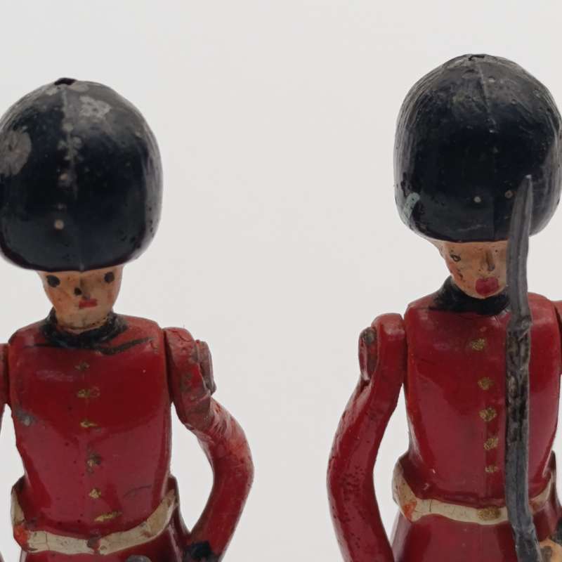 Lot of 3 vintage lead soldiers
