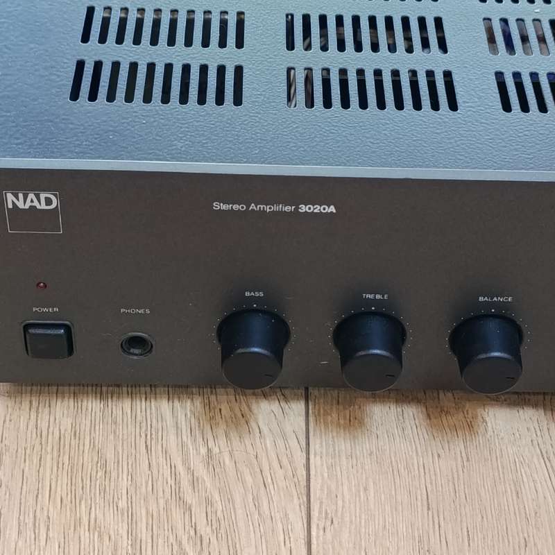 Vintage NAD 3020A amplifier - working