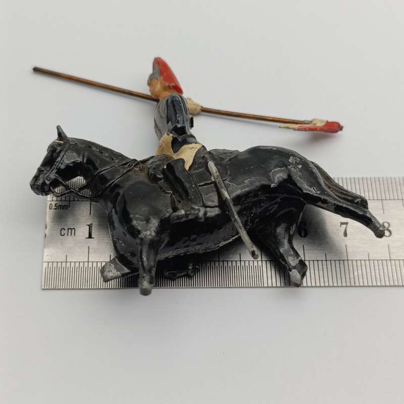 Lot of 3 vintage Britains Ltd cavalry lead soldiers - damaged