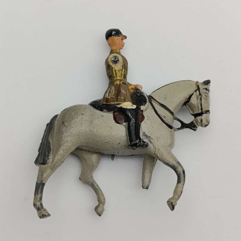 Lot of 4 vintage Britains Ltd cavalry lead soldiers - damaged
