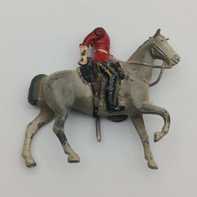 Lot of 4 vintage Britain's Ltd cavalry lead soldiers - damaged