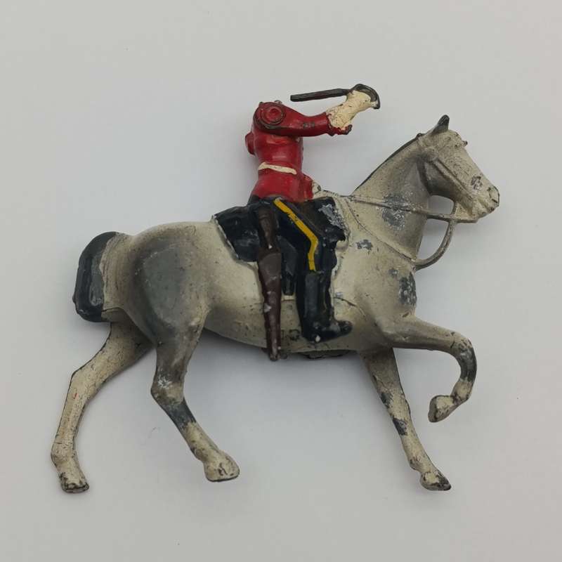Lot of 4 vintage Britain's Ltd cavalry lead soldiers - damaged