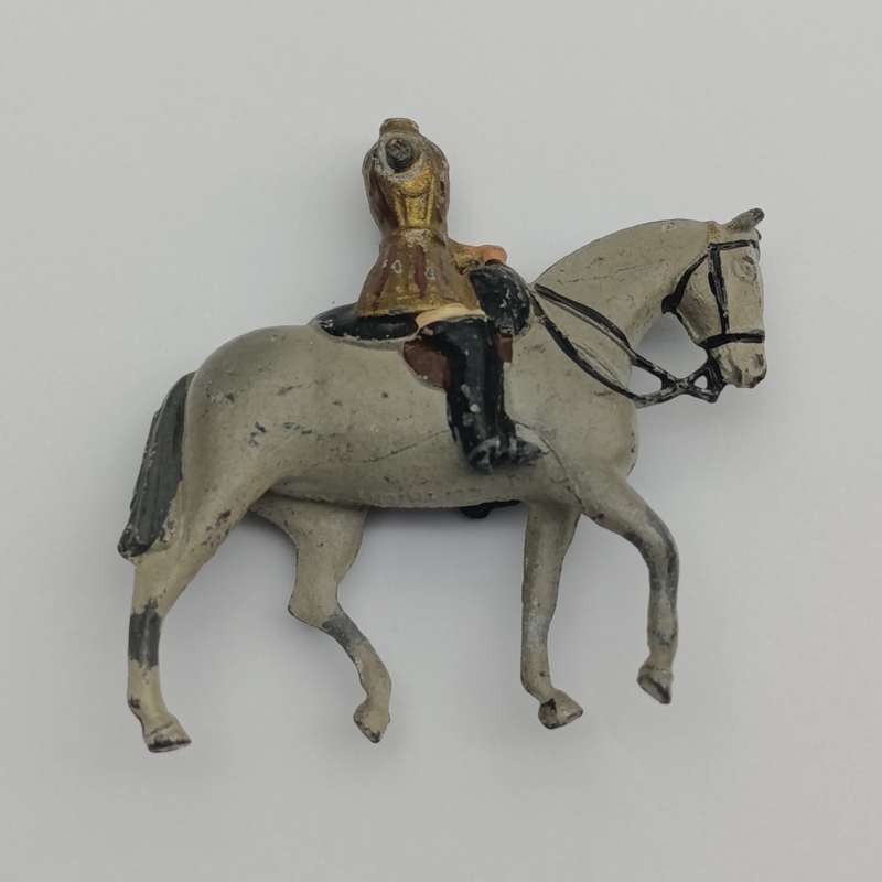 Lot of 4 vintage Britains Ltd cavalry lead soldiers - damaged