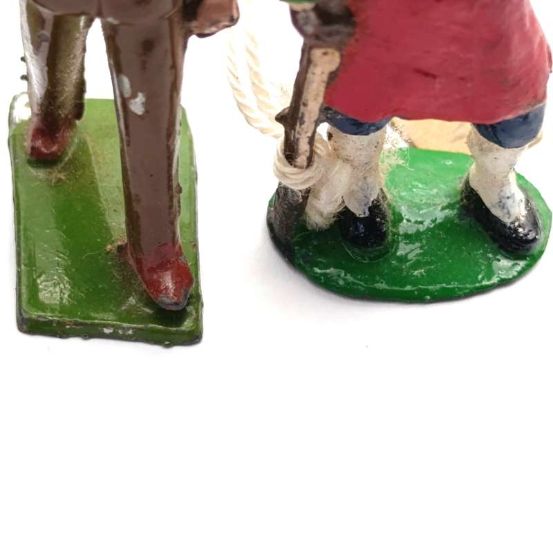 Lot of 5 vintage Britains Ltd lead soldiers with damage