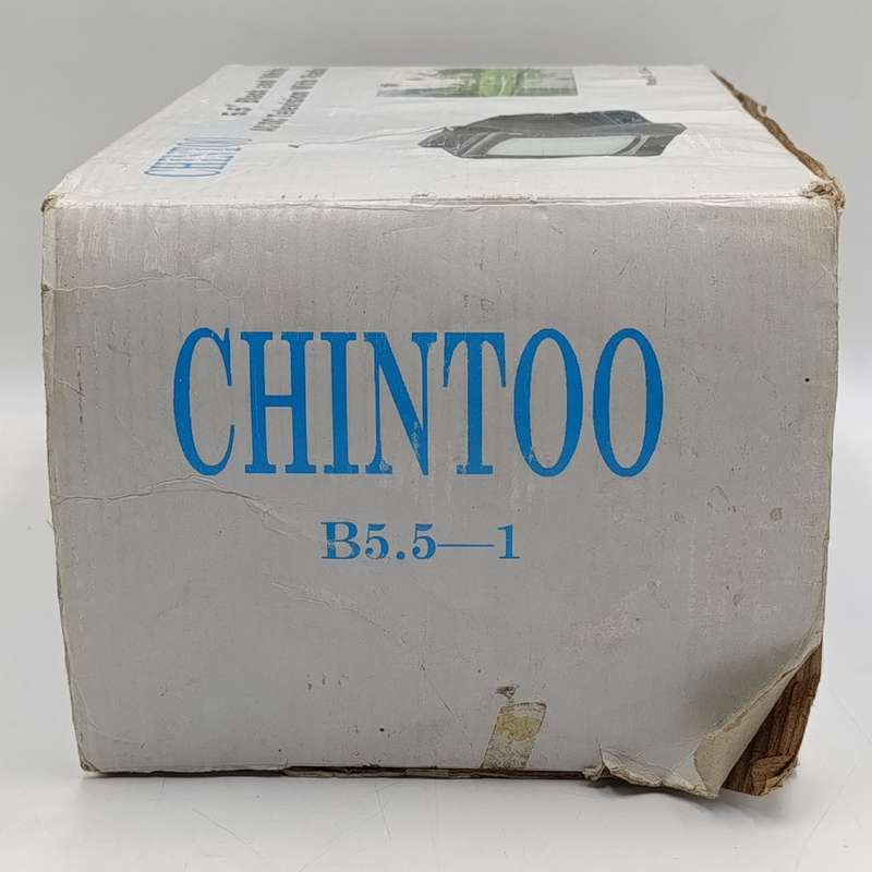 Vintage Chintoo 5.5 inch portable black and white TV with radio in box - working