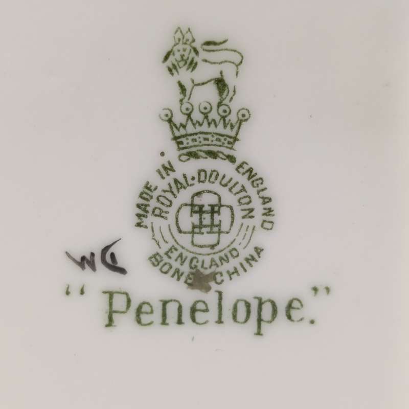 Royal Doulton HN1901 Penelope porcelain figurine