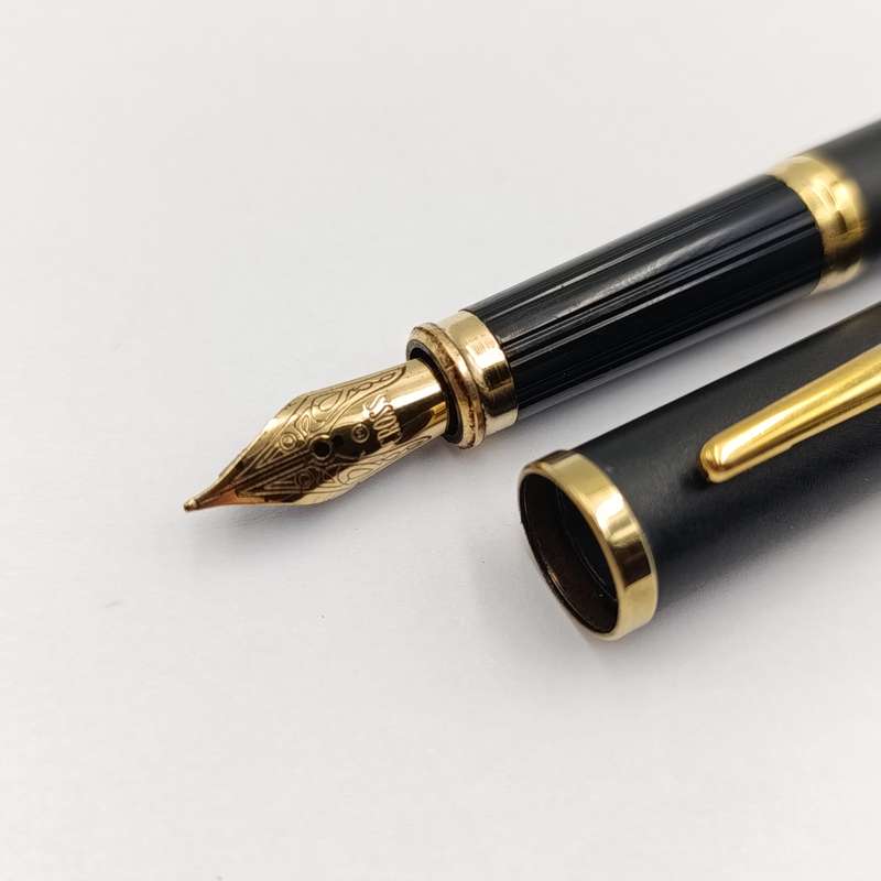 Vintage Cross fountain pen in original box