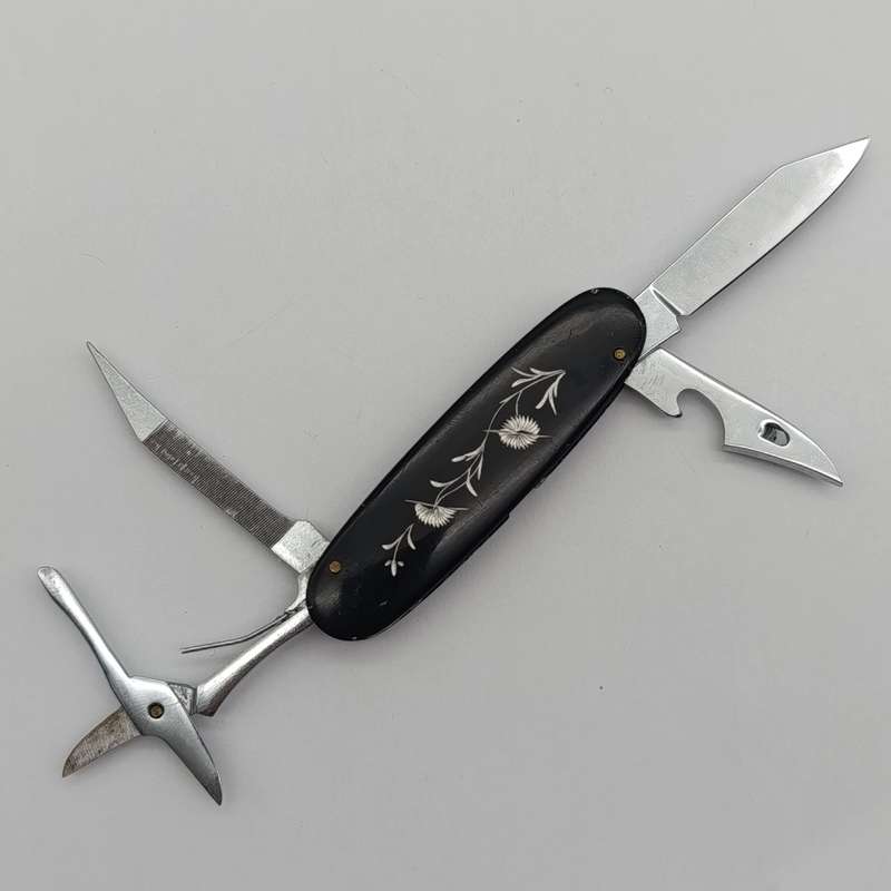 Beautiful Farah multi tool pocket knife