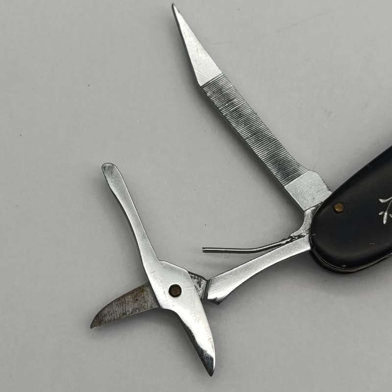 Beautiful Farah multi tool pocket knife