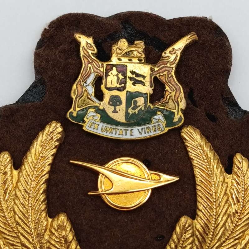 SA Railways officer cap badge