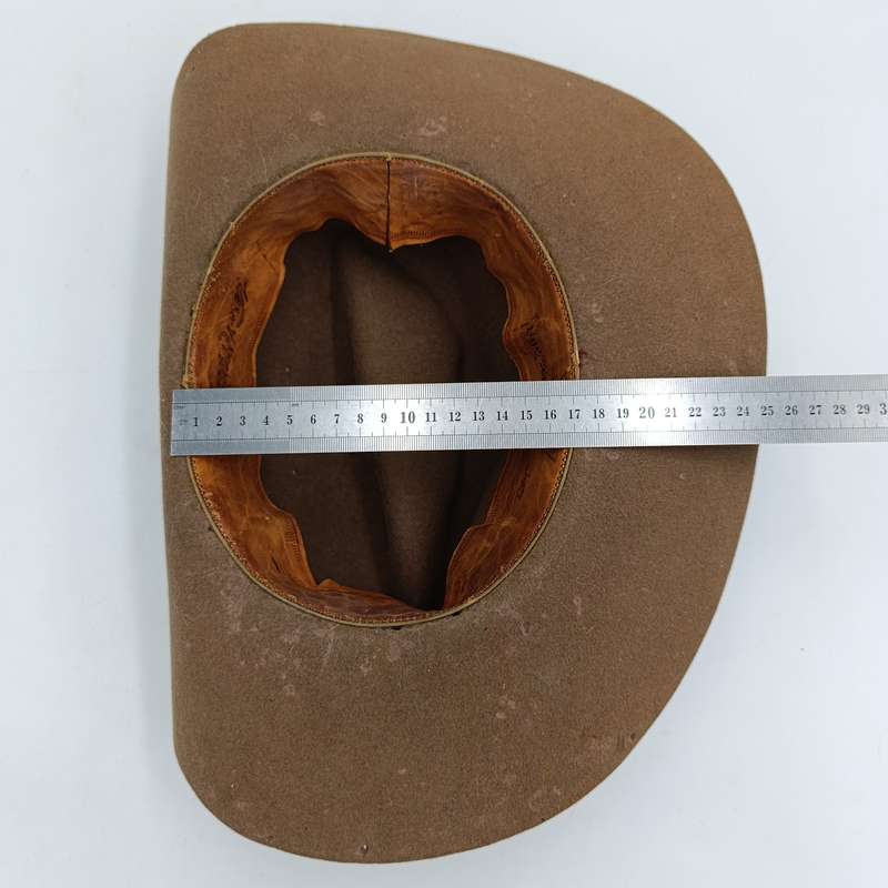 Northern Rhodesia Regiment slouch hat - made by Vero Everitt Ltd - marked SRG