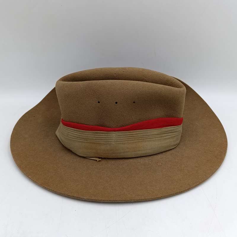 Northern Rhodesia Regiment slouch hat - made by Vero Everitt Ltd - marked SRG