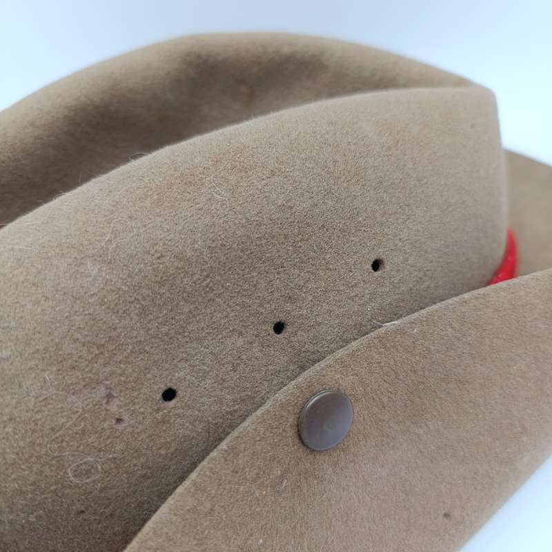 Northern Rhodesia Regiment slouch hat - made by Vero Everitt Ltd - marked SRG